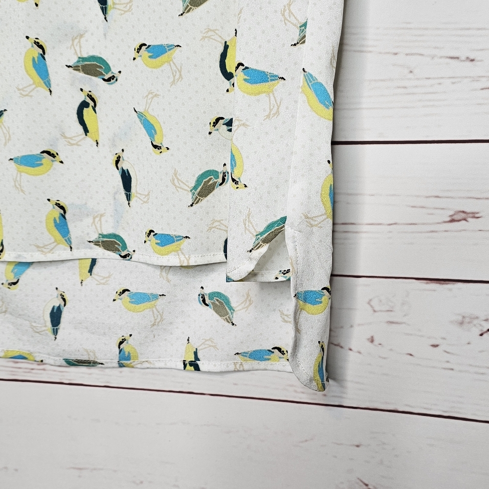Kensie Bird Pattern Sleeveless Top - Picture 5 of 11
